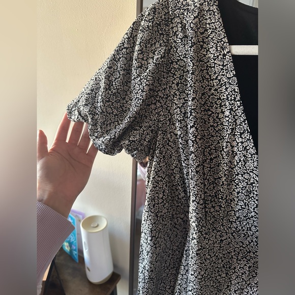 Wrap Mini Dress in Tudor Floral - Picture 3 of 5